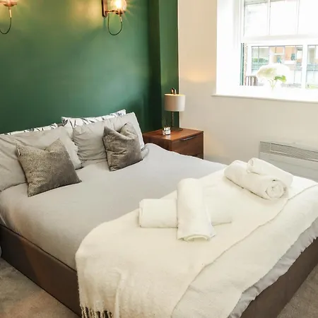 Beautiful 2 Bed Apartment - City Centre - Free Private Parking - Perfect For Families And Professionals Leeds  Exterior photo